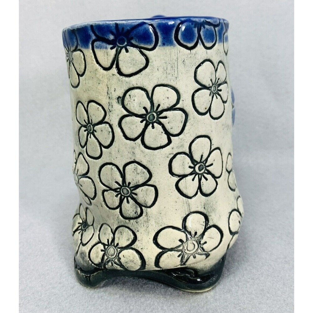 Ben Behunin Forget-Me-Not Coffee Mug Studio Pottery Blue White with surprise USA - Picture 3 of 10